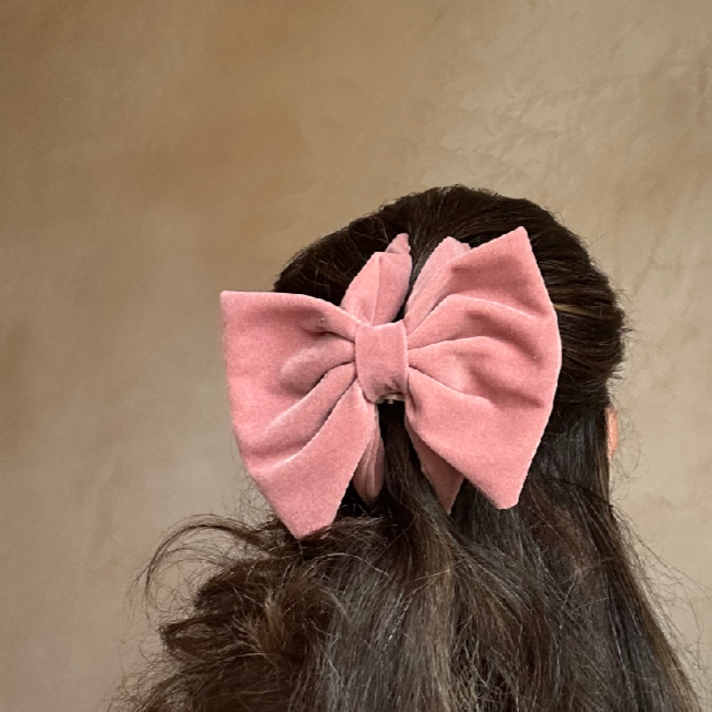 'Eva' Velvet Pink Bow Claw Clip