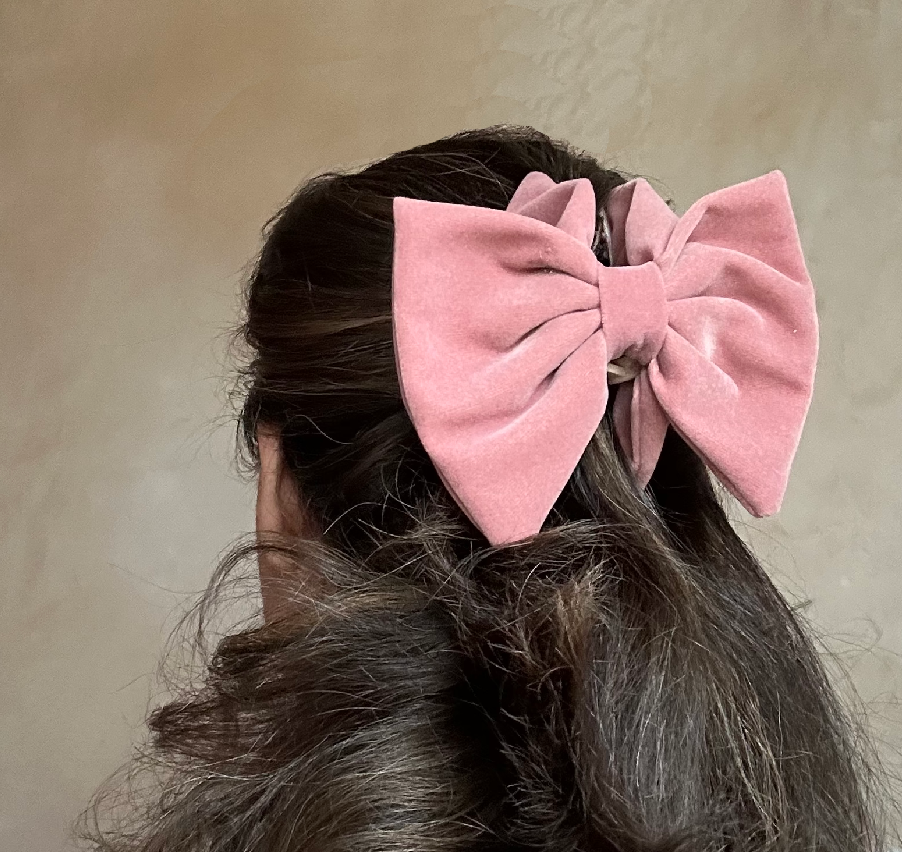 'Eva' Velvet Pink Bow Claw Clip